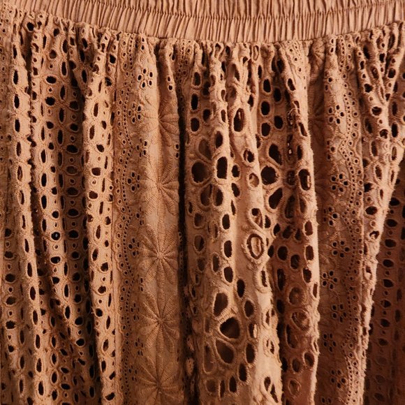 Alice + Olivia Eyelet Skirt Brown Size 14 - Picture 2 of 3